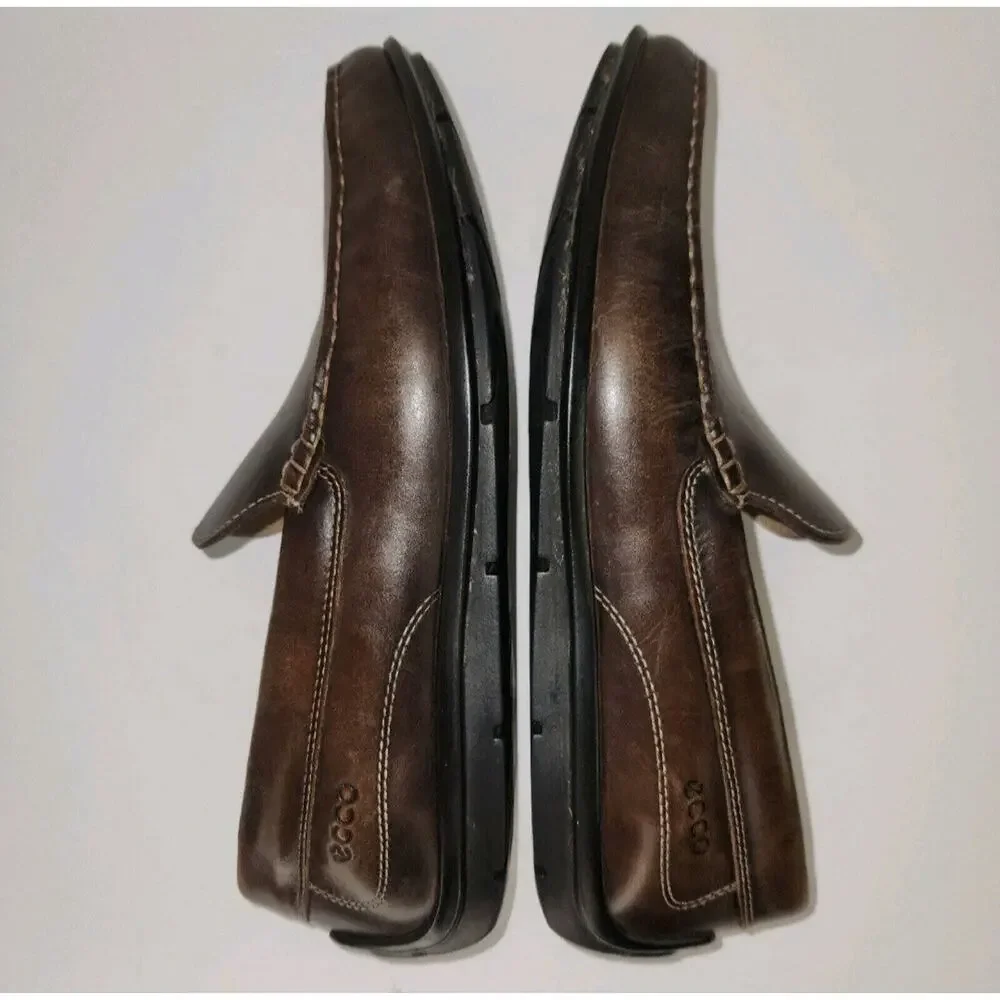 Ecco Leather Driving Slip On Classic Moc Loafer Mens 9 Brown Dress Shoe